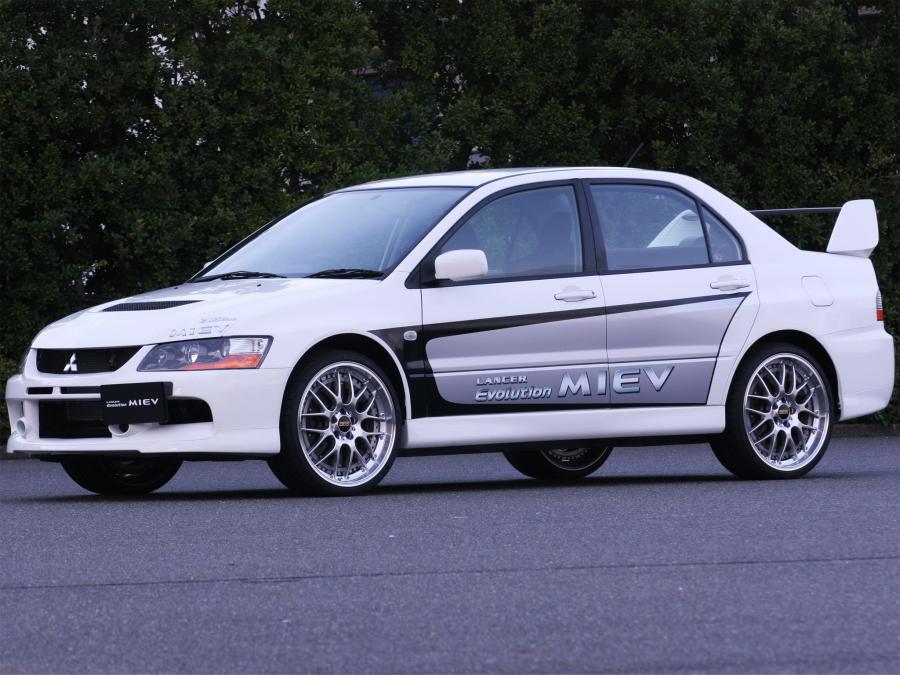  Mitsubishi Lancer Evolution MIEV Concept 2005 года  (фото 1 из 6)